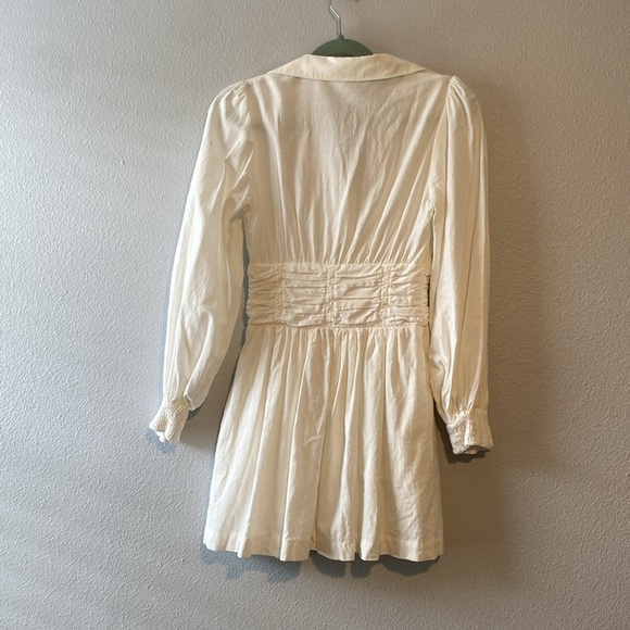SOVERE Revolve Refresh Collared Shirt‎ Dress Chalk White Extra Small
SOVERE - Picture 6 of 6